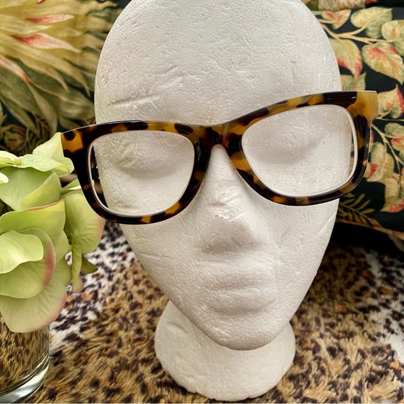 Betsy Johnson ๐ฅrare๐ฅ thick frame leopard readers - Picture 5 of 9